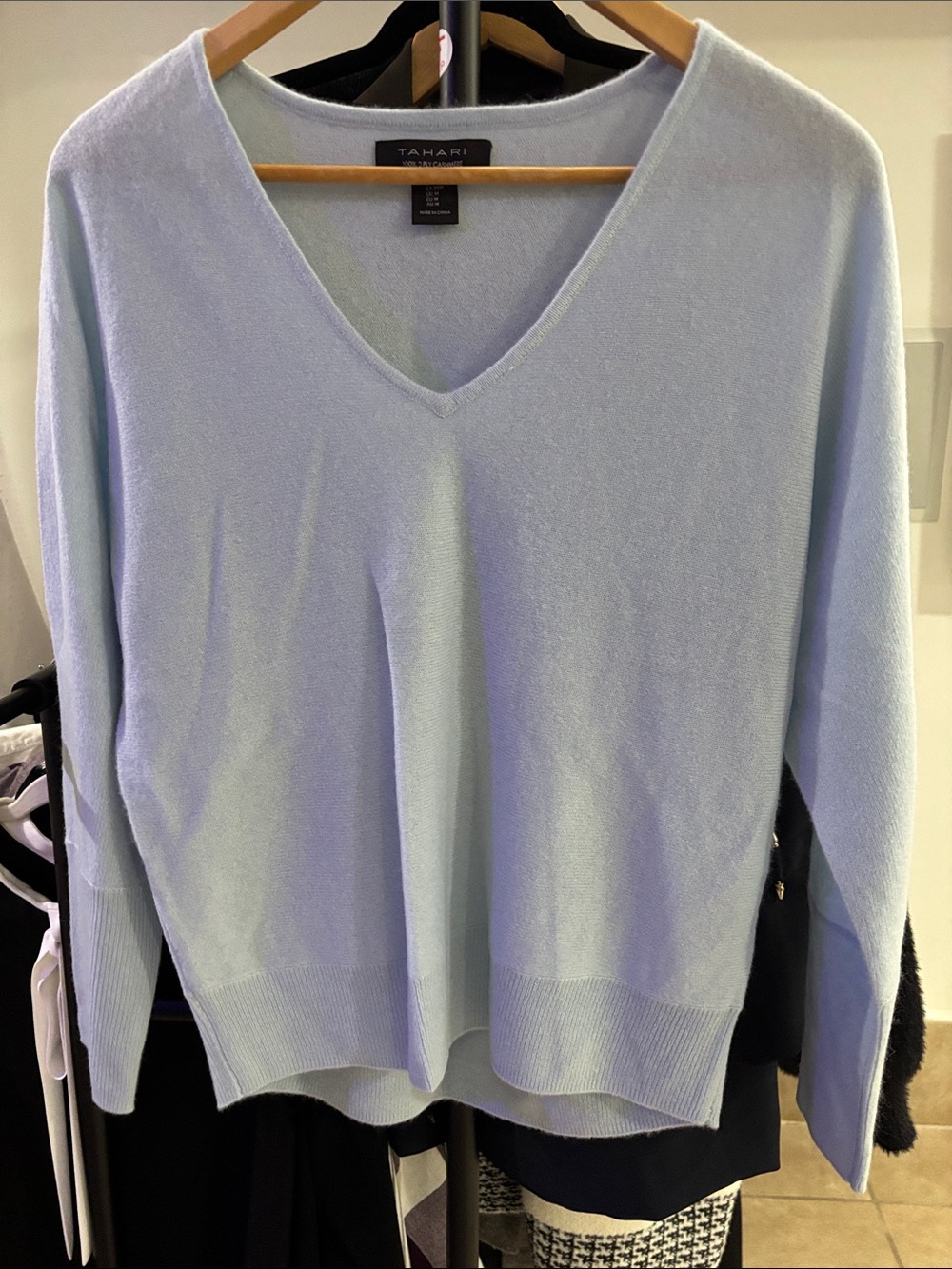 Tahari Pastel Blue V-Neck Pullover Sweater. Cashmere